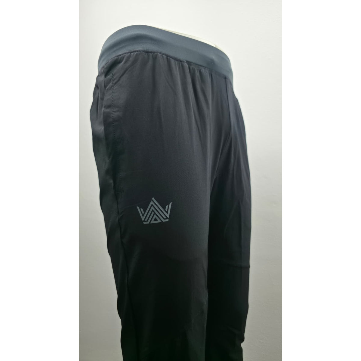 Storm pants black